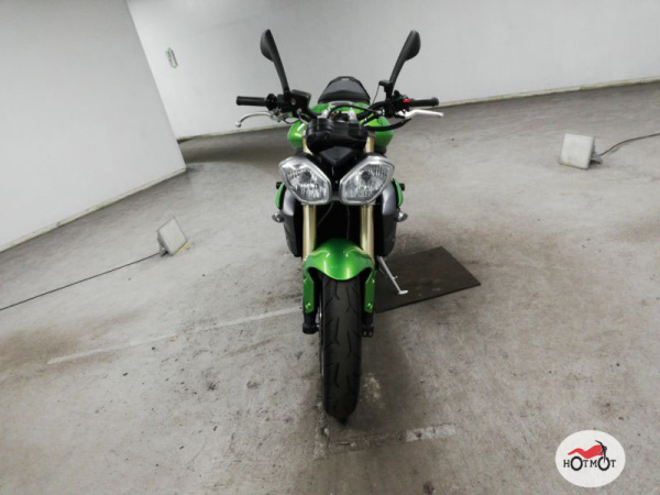 Мотоцикл TRIUMPH Street Triple 2013, Зеленый пробег 7774 | Мототека